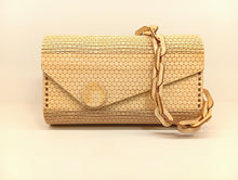 Carica l'immagine nel visualizzatore di Gallery, Francesca - alveare naturale