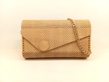 Carica l'immagine nel visualizzatore di Gallery, Francesca - spina naturale