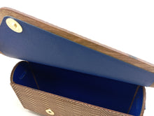 Carica l'immagine nel visualizzatore di Gallery, Francesca - spina noce